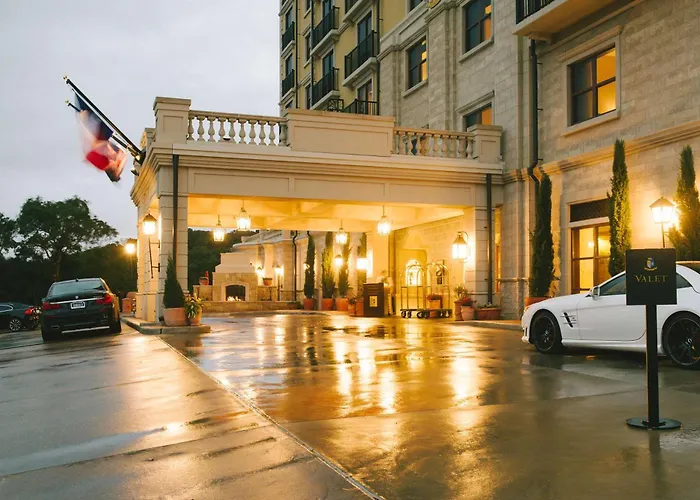 Luxury hotel only: Hotel Viata